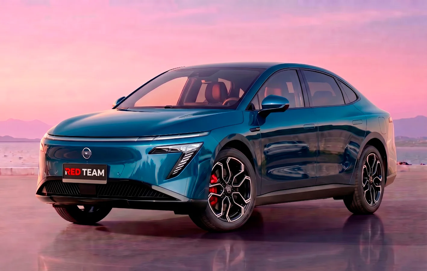 Автомобиль Nissan